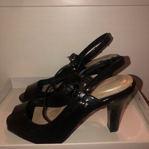 Giani Bernini Cute little office heels for sale !!